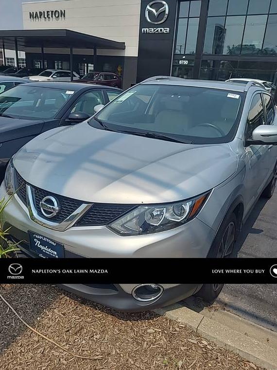 NISSAN ROGUE SPORT 2018 JN1BJ1CR9JW202360 image